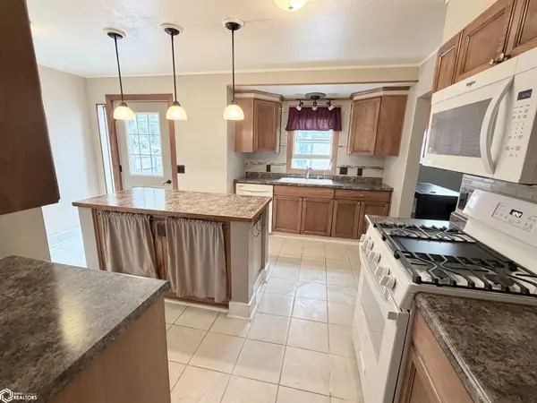 712 Main ST, Iowa Falls, IA 50126