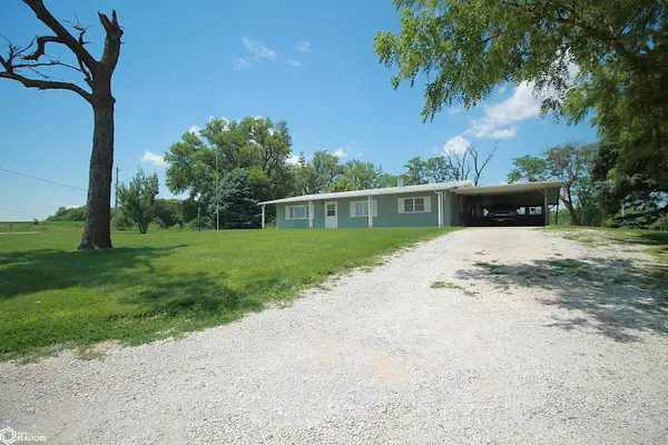 2707 205th ST, Clarinda, IA 51632