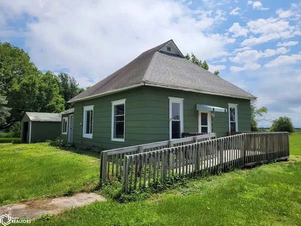 302 S High ST, Delta, IA 52550