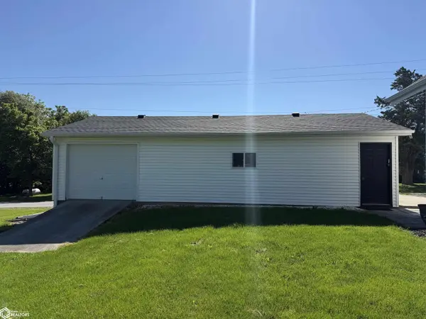 201 2nd ST, Murray, IA 50174