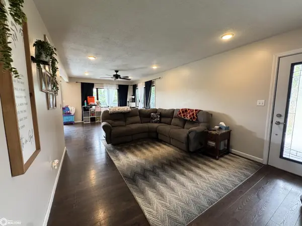 810 4Th ST, Anita, IA 50020