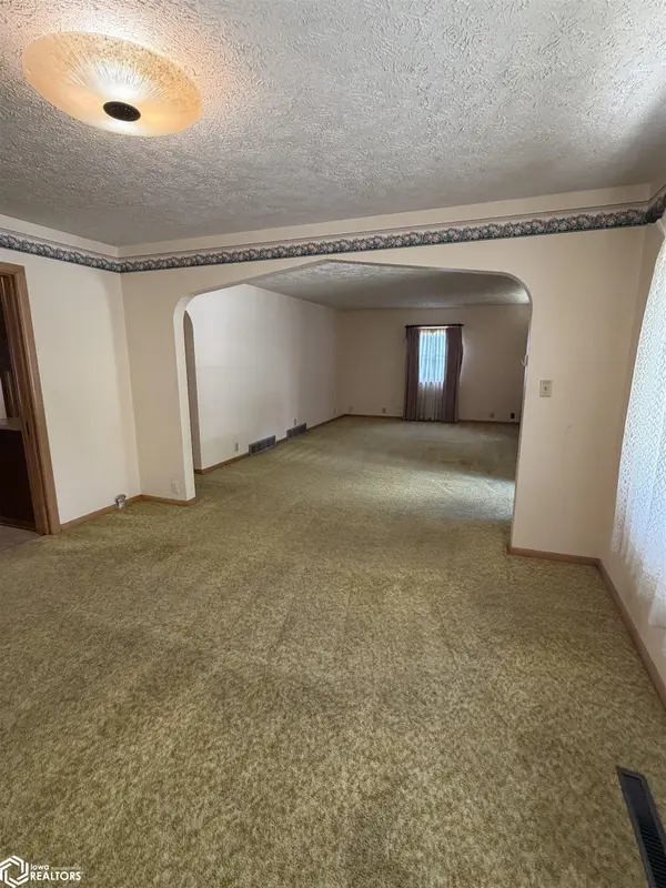 1807 1st AVE, Denison, IA 51442