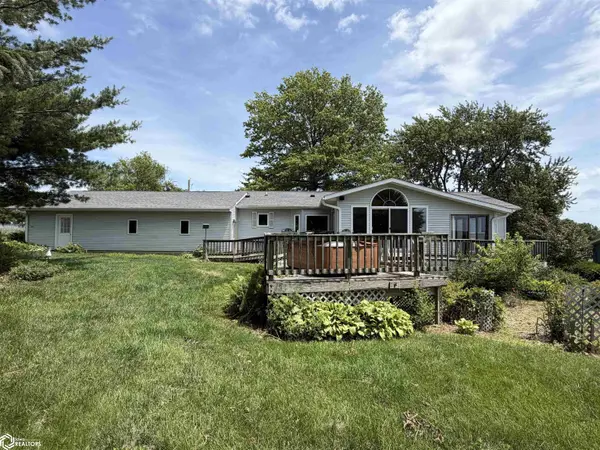 2021 Edmundson, Oskaloosa, IA 52577