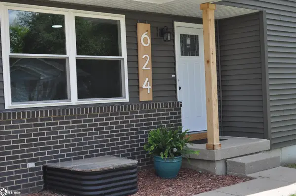 624 San Salvador AVE, Carroll, IA 51401