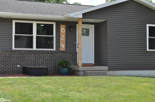 624 San Salvador AVE, Carroll, IA 51401