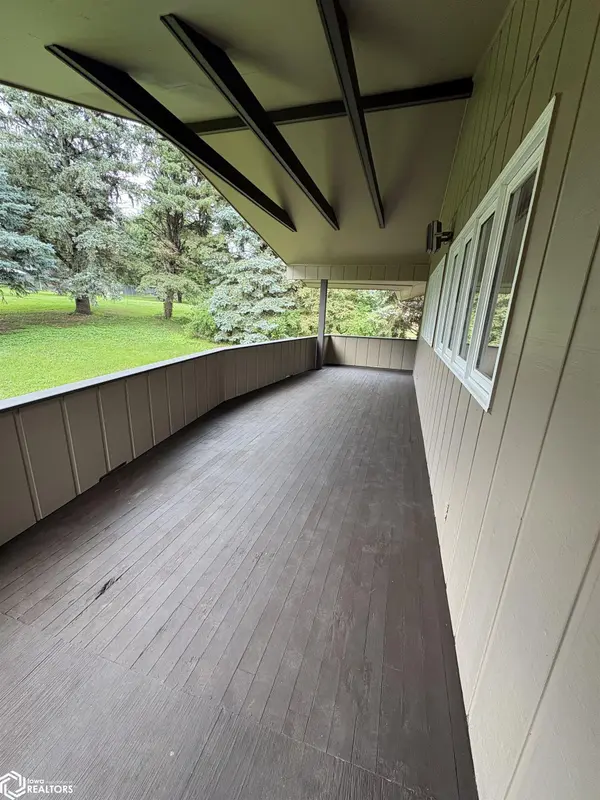 110 Sunnyside, Dumont, IA 50625