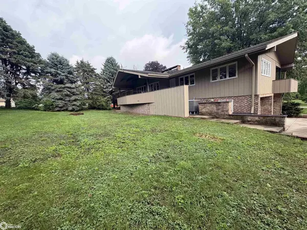110 Sunnyside, Dumont, IA 50625