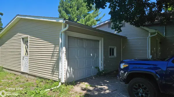 207 S Scott ST, Alexis, IL 61412