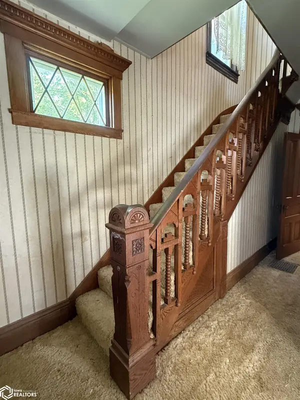 103 W 3Rd ST, Packwood, IA 52580