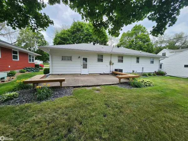 308 2nd ST, Buffalo Center, IA 50424
