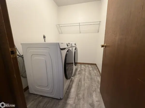 1302 N Adams, Mason City, IA 50401