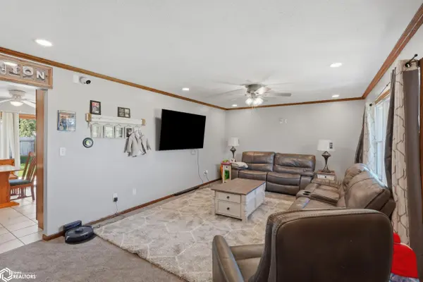 800 Terrace DR, Burlington, IA 52601