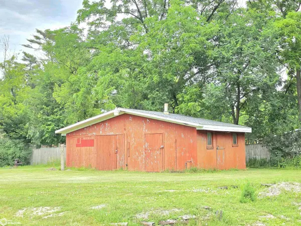 1159 Rock Grove DR, Nora Springs, IA 50458