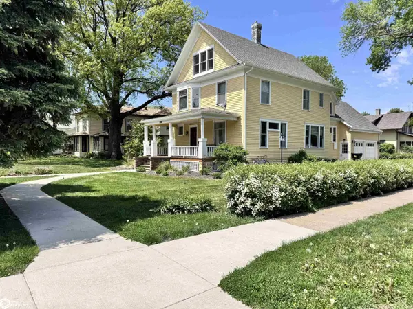 1302 Iowa AVE, Onawa, IA 51040