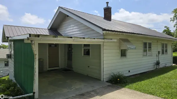 500 E 1St ST, Leon, IA 50144