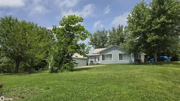1304 SE Poplar ST, Leon, IA 50144