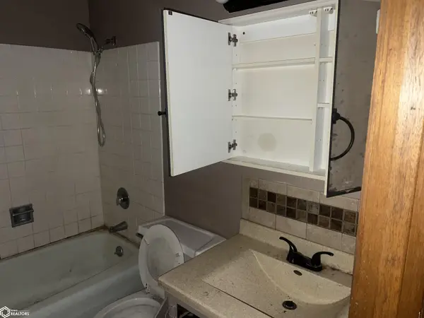 204 Wisconsin, Cincinnati, IA 52549