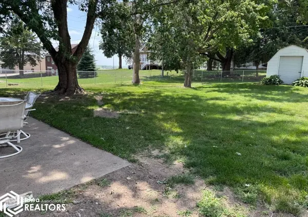 1813 Crestview DR, Carroll, IA 51401