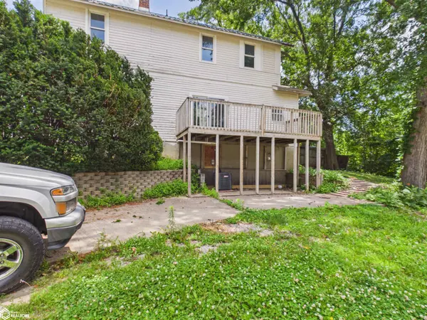 222 W Maple AVE, Ottumwa, IA 52501