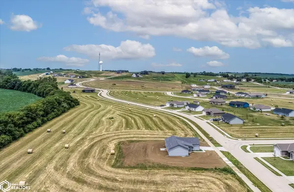 210 Harvest Hills DR, Woodbine, IA 51579