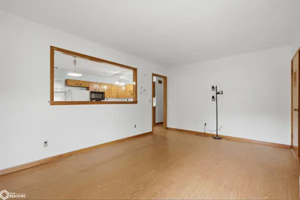1735 Weimer ST, Burlington, IA 52601