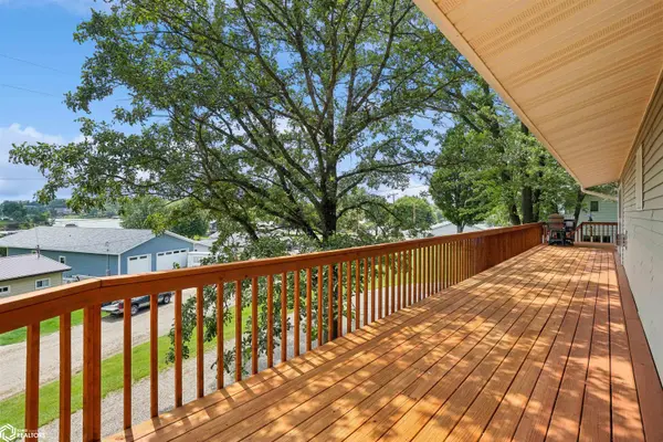345 Center Point DR, Montezuma, IA 50171