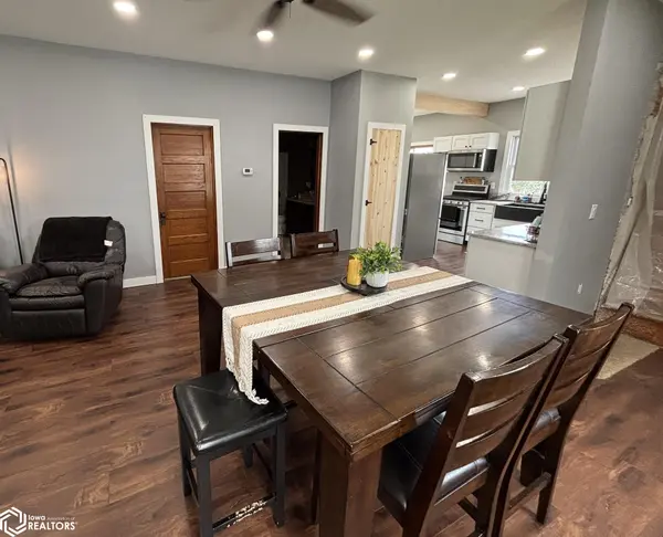315 7th ST, Gladbrook, IA 50635