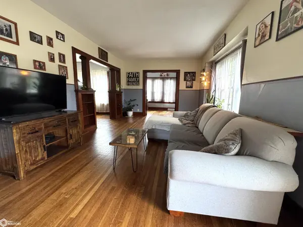 927 W Montgomery ST, Creston, IA 50801