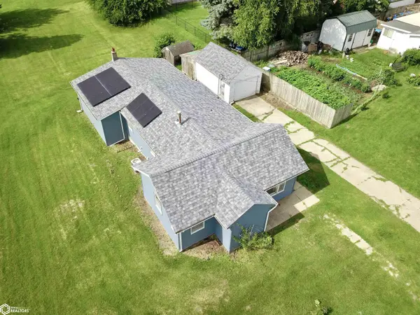 316 8th AVE, Grinnell, IA 50112