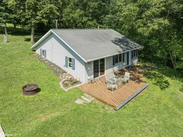 107 Elm RD, Montezuma, IA 50171