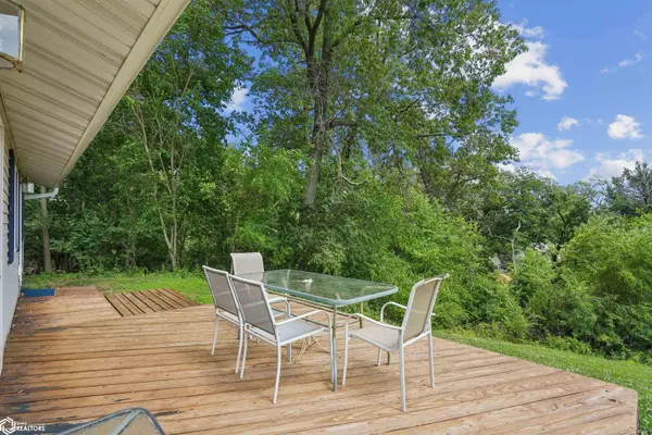 107 Elm RD, Montezuma, IA 50171