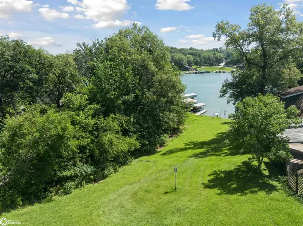 107 Elm RD, Montezuma, IA 50171