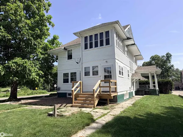 810 W Walnut ST, Eldon, IA 52554