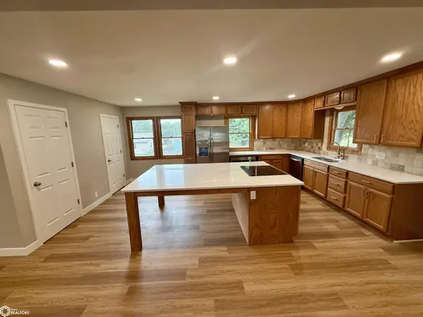 1852 Quint, Carroll, IA 51401