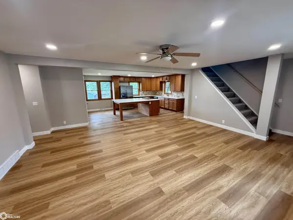 1852 Quint, Carroll, IA 51401