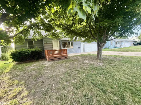 1852 Quint, Carroll, IA 51401