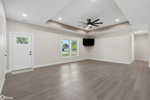 1108 Willow AVE, Burlington, IA 52601