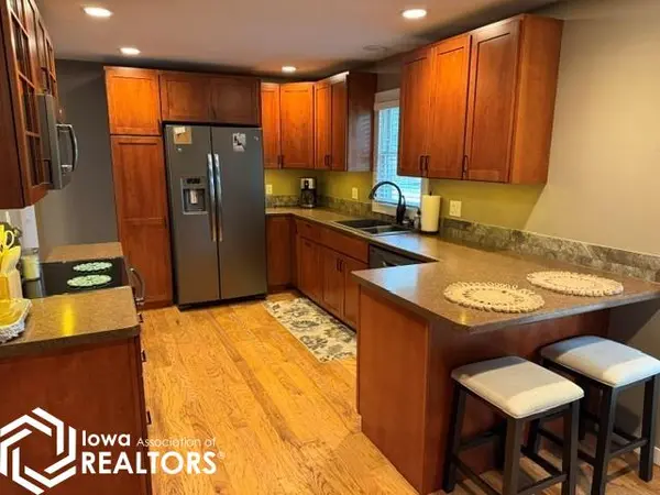 1215 N McCoy ST, Algona, IA 50511
