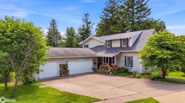 2057 Sunnyside AVE, Burlington, IA 52601