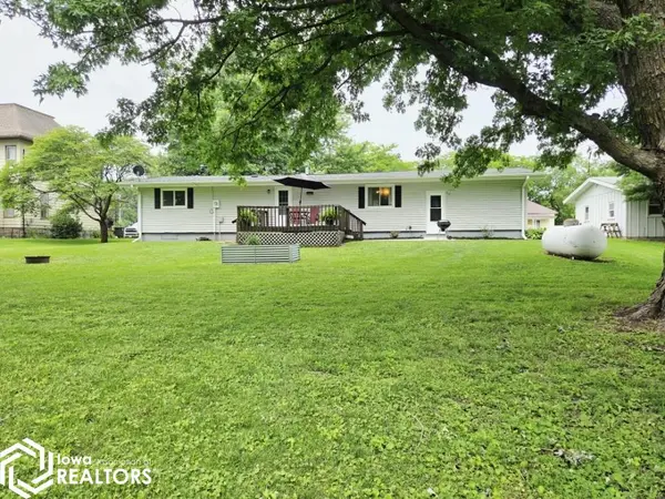 715 Maple ST, Murray, IA 50174