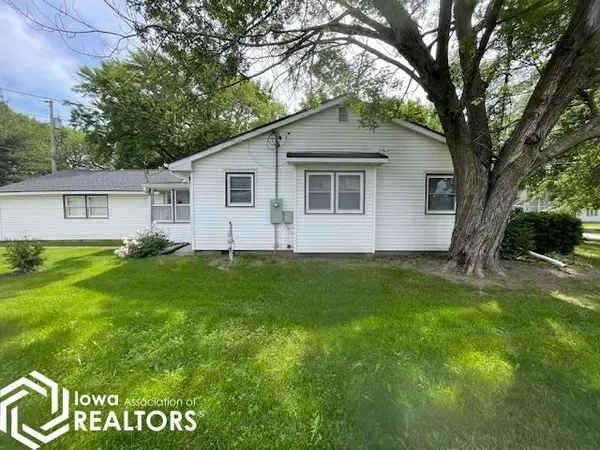 807 W Adams ST, Creston, IA 50801