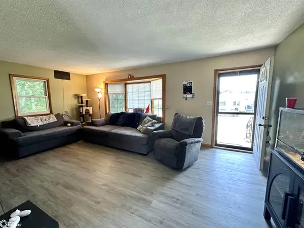 203 E Dallas ST, Montezuma, IA 50171