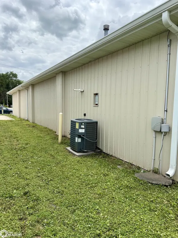 1514 Edgington AVE, Eldora, IA 50627