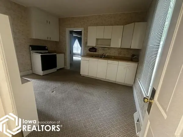 484 Center ST, Britt, IA 50423