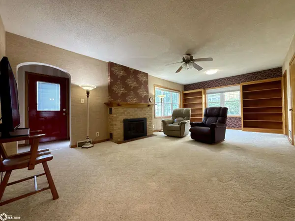 812 Chicago ST, Audubon, IA 50025