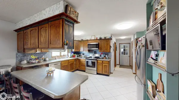 10910 Ulmus AVE, Rockford, IA 50468