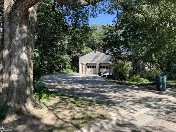 2392 Oak Brook DR, Denison, IA 51442