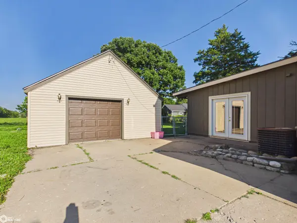 2406 N Court ST, Ottumwa, IA 52501