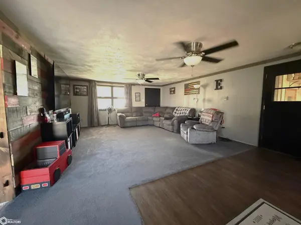 307 S Mulberry ST, Richland, IA 52585