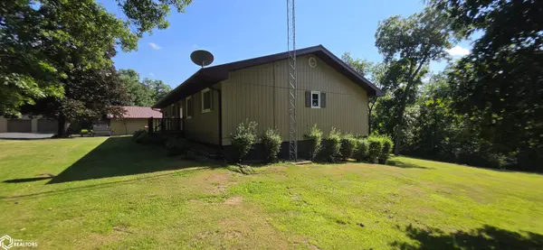 19701 520Th ST, Centerville, IA 52544